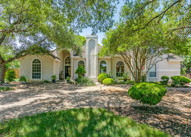 107 Post Oak Way