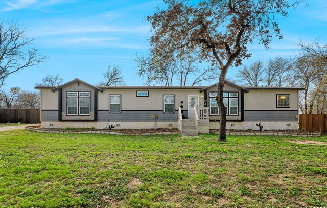 445 Savannah Ridge