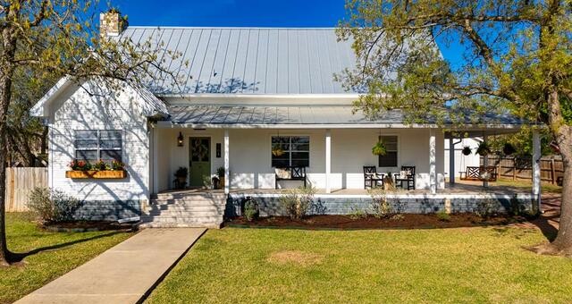 704 N Creek Rd